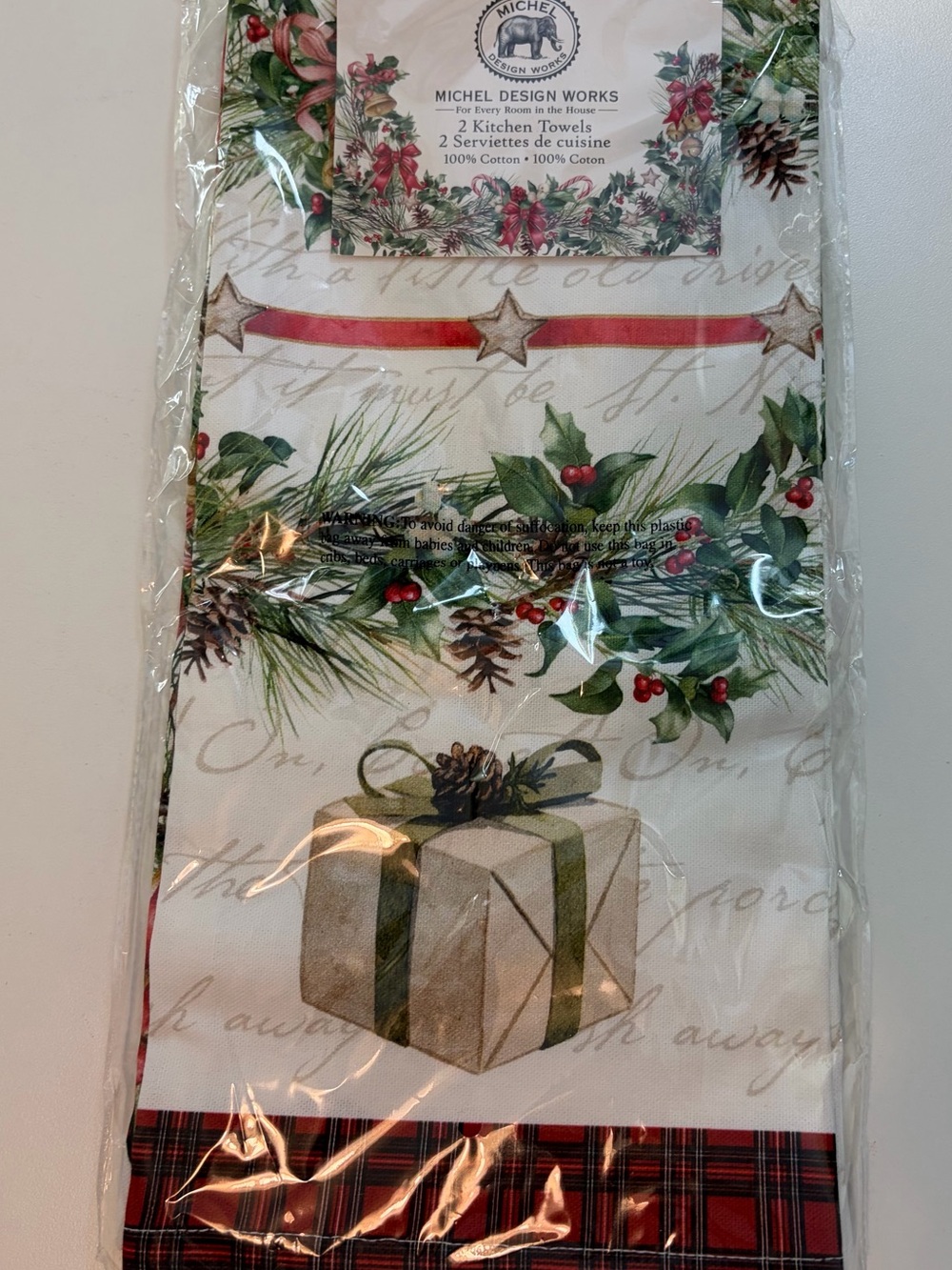 Michel Design Works Christmas Kitchen Towels Set of 2 Holiday Garland 100 Cotton